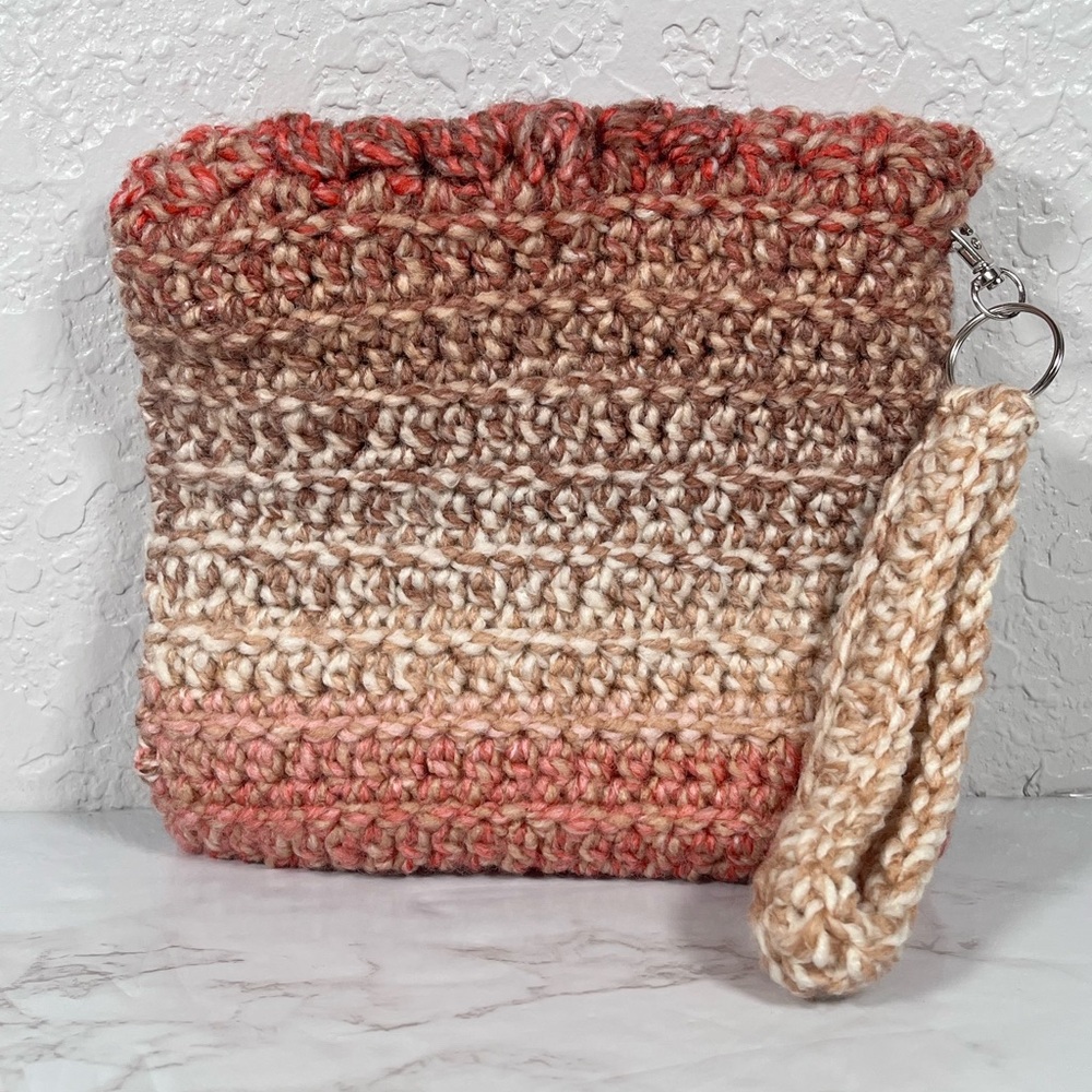 Coral Crochet Wristlet Clutch - Picture 2 of 10